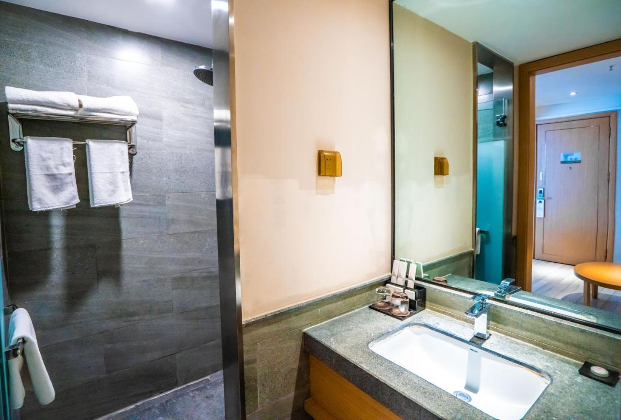 Qifan Hotel Kunming Train Station Branch מראה חיצוני תמונה