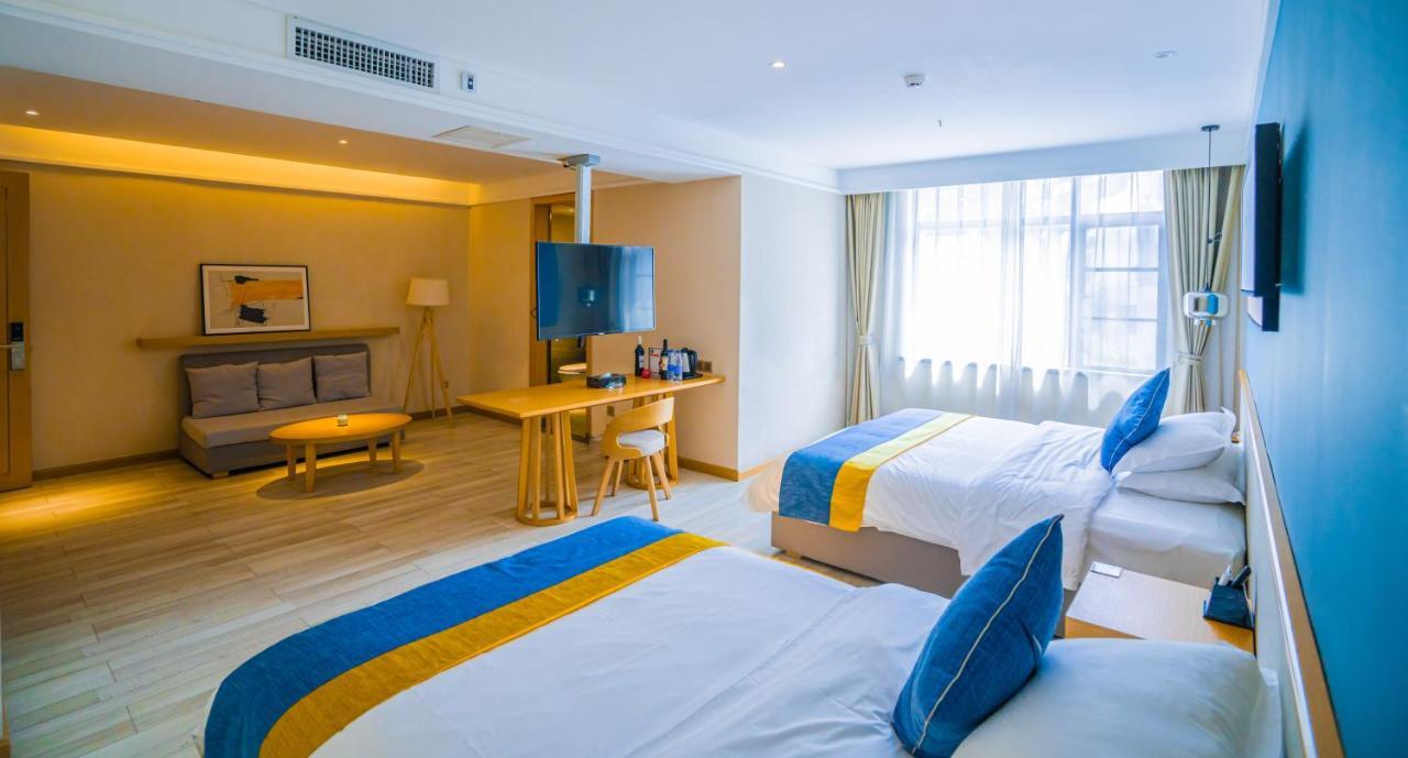 Qifan Hotel Kunming Train Station Branch מראה חיצוני תמונה