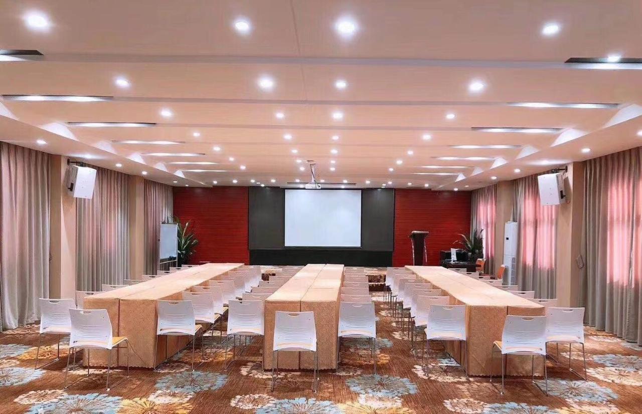 Qifan Hotel Kunming Train Station Branch מראה חיצוני תמונה